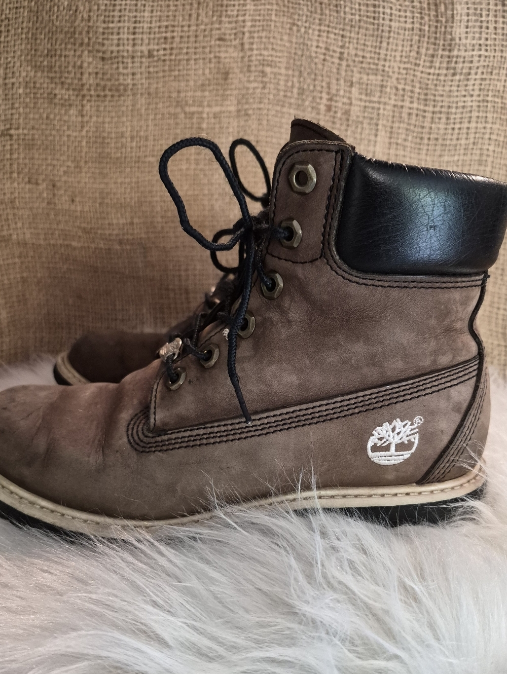 Timberland Brown Leather Moc Toe Lace-Up Boots with Black Collar Womens 8M